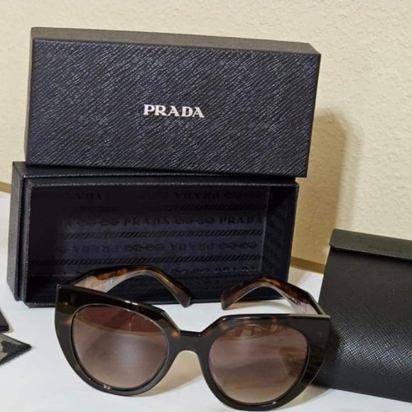 Prada sunglasses main image 6